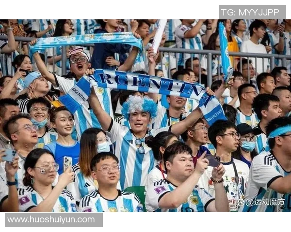 足球明星互骂视频引发热议球迷热情讨论背后真相与看法